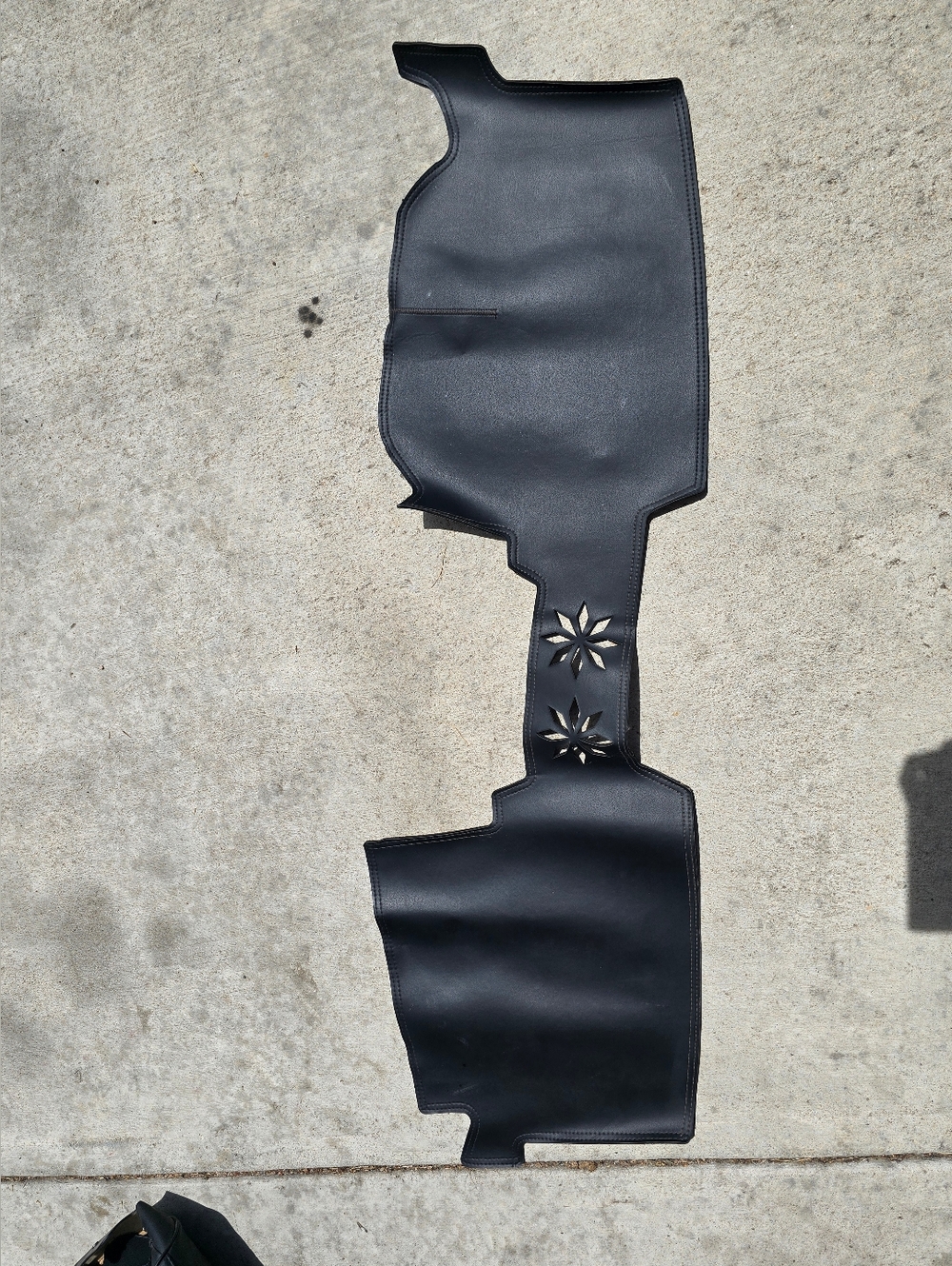 2024 Mazda CX50 - Black Dash Cover